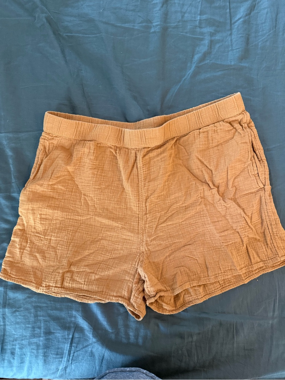 Women’s Casual Cotton Gauze Shorts in caramel